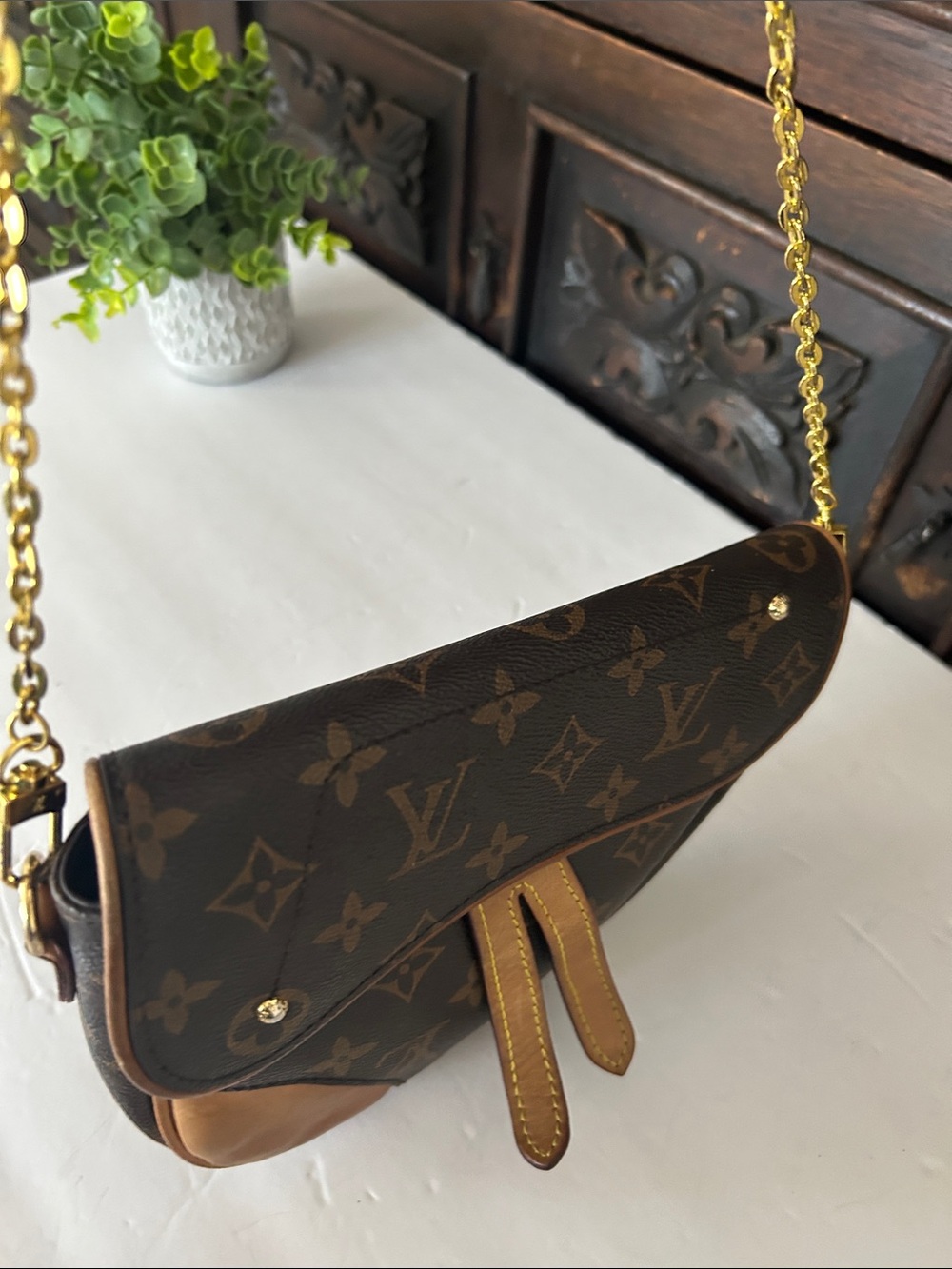 Beautiful Brown Monogram Saddle Bag with Gold Chain Strap - Picture 7 of 13